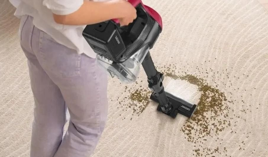 Пылесос Zelmer ZSVC511DF 81405974P (черный/розовый)