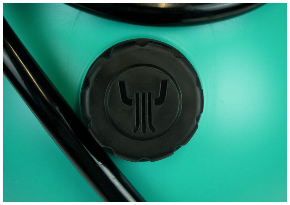 Аккумуляторный опрыскиватель Sturm GS8208U