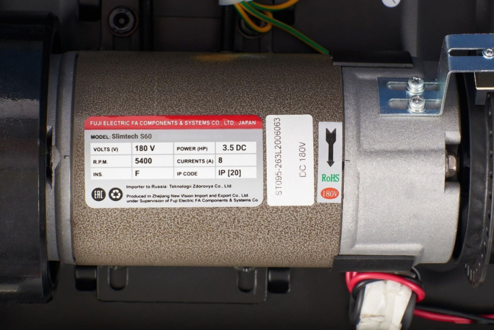 Беговая дорожка Titanium Masters Slimtech S60 (красный)