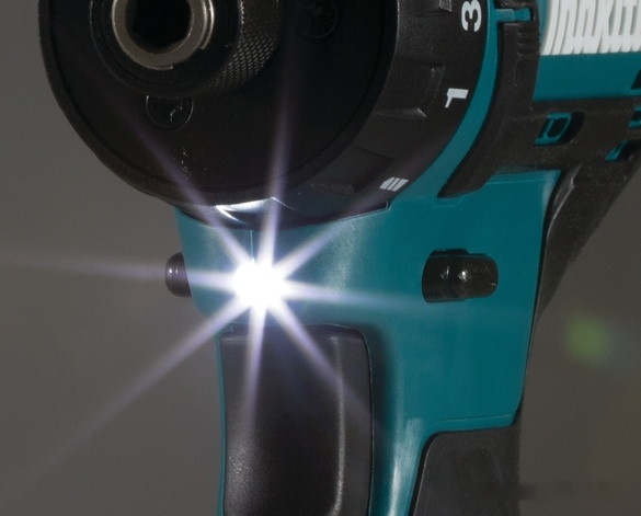 Дрель-шуруповерт Makita DF033DWAE (с 2-мя АКБ, кейс)