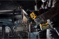 Угловая шлифмашина DeWALT DCG440N (без АКБ)