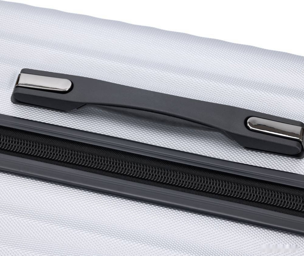 Чемодан-спиннер Torber T1919M 67 см (серебристый)