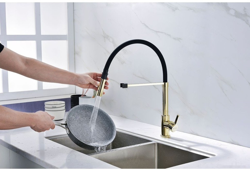 Смеситель Paulmark Halt Ha214021-431