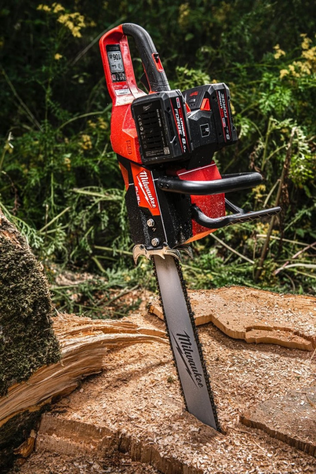 Аккумуляторная пила Milwaukee M18F2CHS50-802 4933480121 (с 2-мя АКБ)