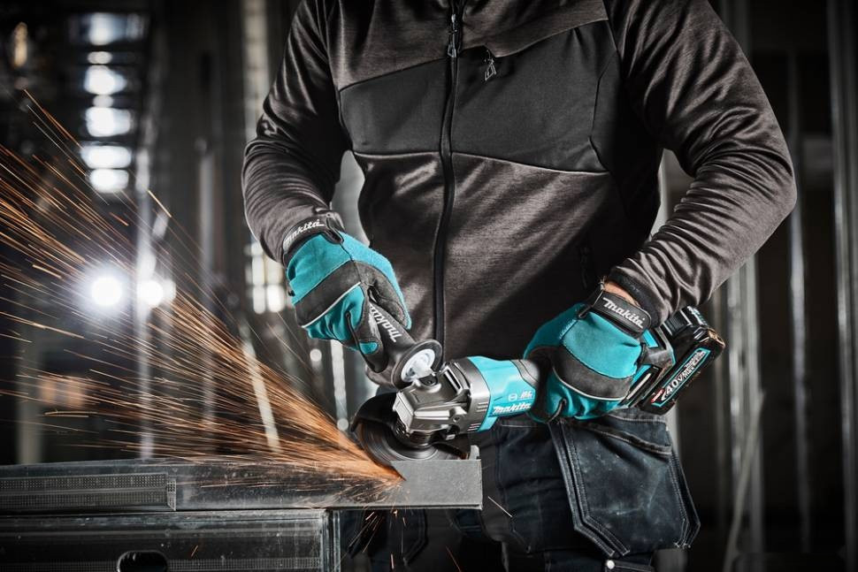 Угловая шлифмашина Makita GA050GZ (без АКБ)