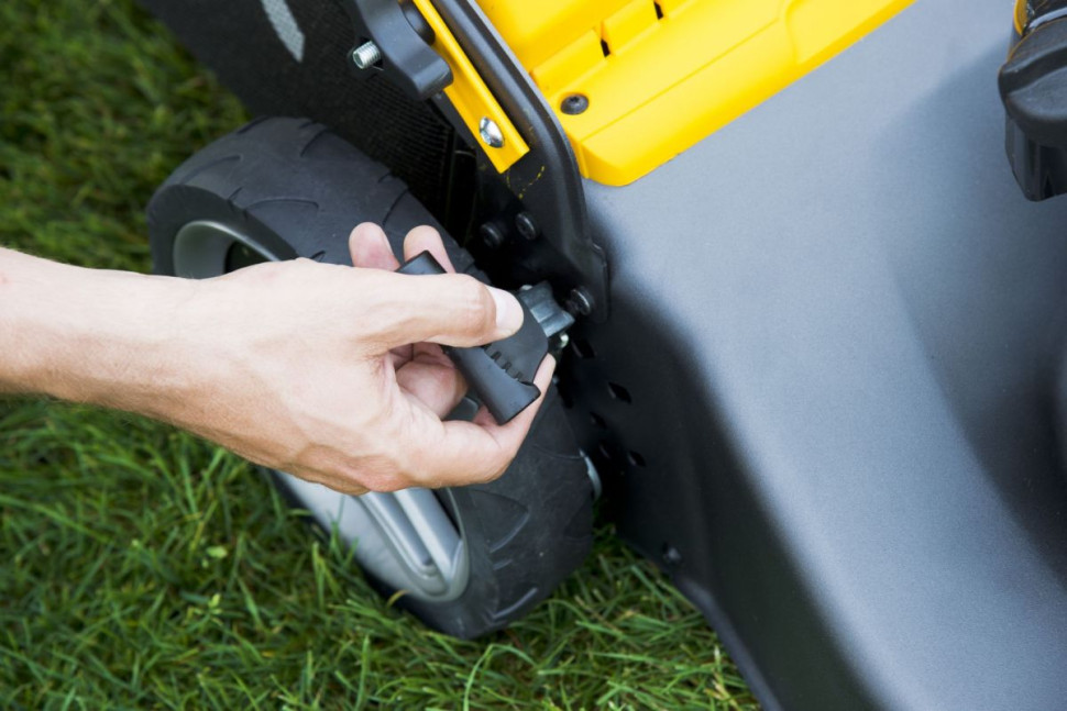 Колесная газонокосилка Stiga Combi 48 S H