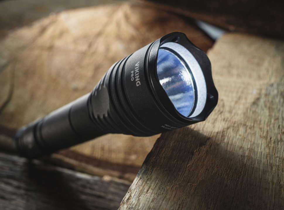 Фонарь Armytek Viking Pro Magnet USB (белый)