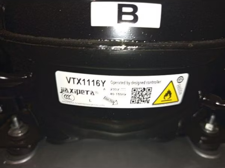 Холодильник (Side-by-Side) Snowcap SBS NF 570 BG