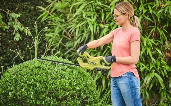 Кусторез Ryobi RY18HT40A-113 (с 1-им АКБ)