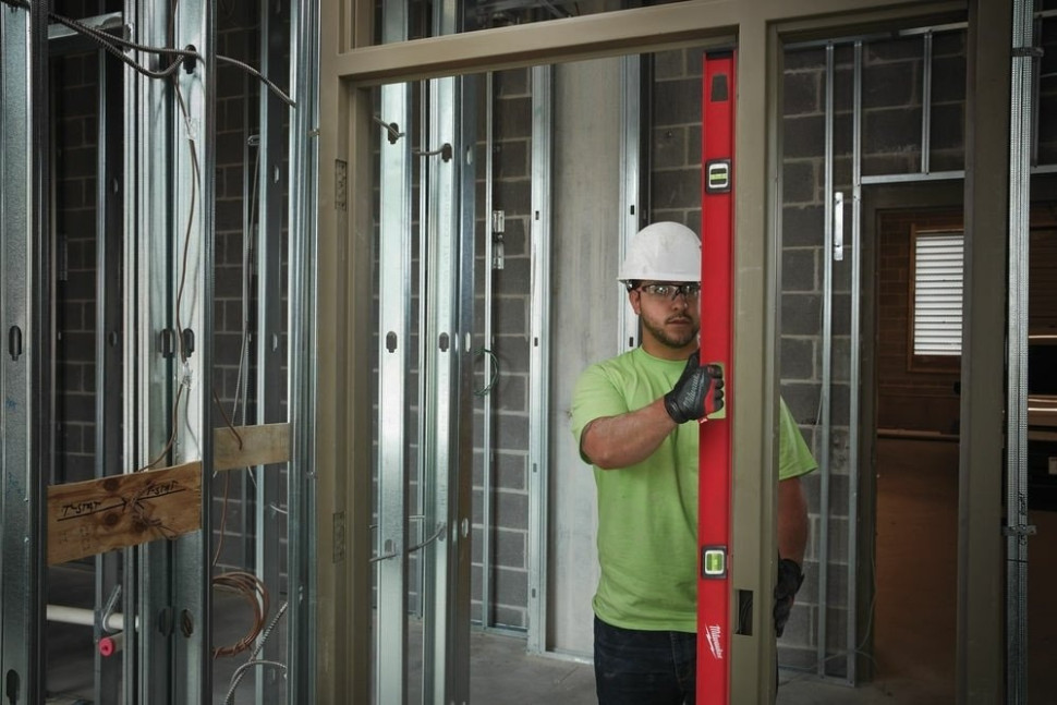 Уровень строительный Milwaukee I-Beam магнитный 4932478567