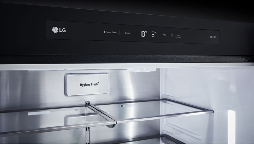 Четырёхдверный холодильник LG GR-A24FQAKM