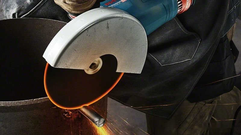 Угловая шлифмашина Bosch GWS 24-230 P Professional 06018C3100