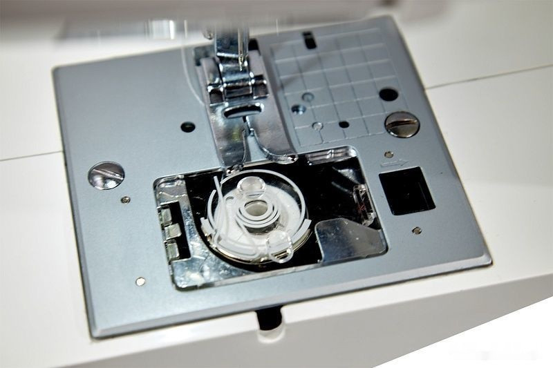 Механическая швейная машина Leader Florance