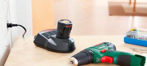 Дрель-шуруповерт Bosch PSR 10.8 LI-2