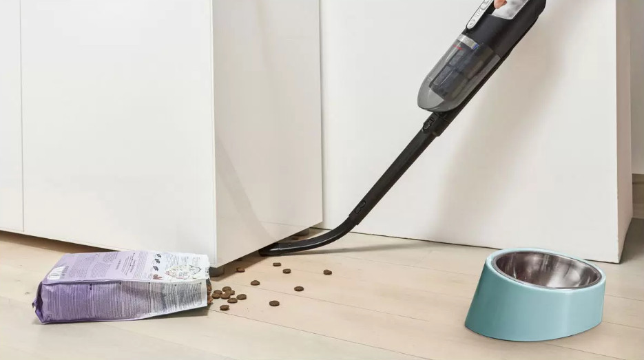 Вертикальный пылесос Bosch BBH3ZOO28