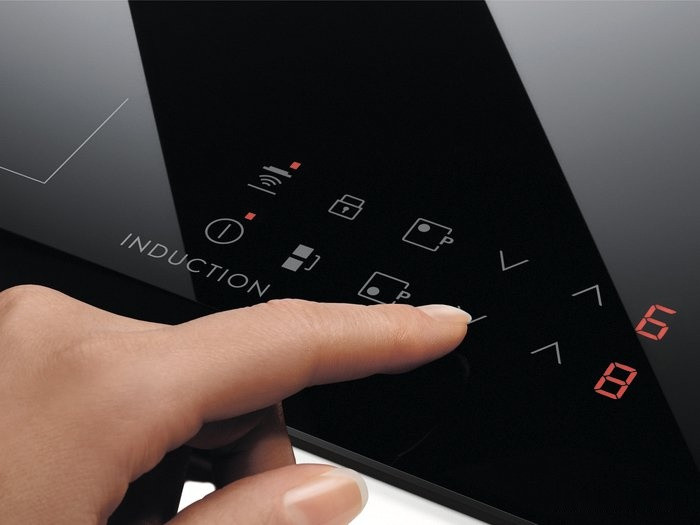 Варочная панель Electrolux Induction 300 Slim-Fit LIL61434C