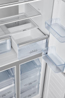 Четырёхдверный холодильник Hisense RQ-563N4GW1