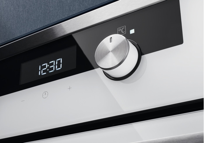 Духовой шкаф Electrolux OKC5H50W