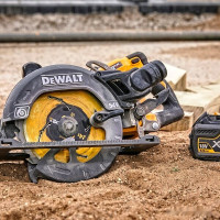 Дисковая (циркулярная) пила DeWALT DCS577N (без АКБ)