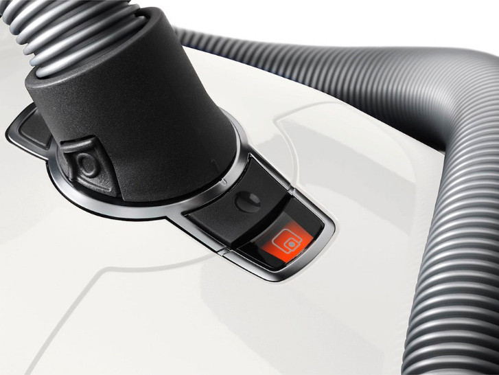 Пылесос Miele Complete C3 Active Parquet SGDF3 (белый)