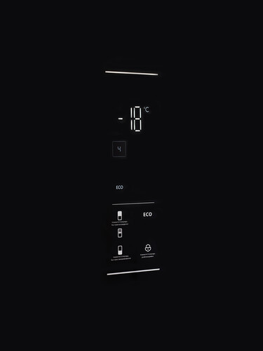 Холодильник LEX LKB185BLGIDMax