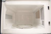 Микроволновая печь Making Oasis Everywhere MW-70MW