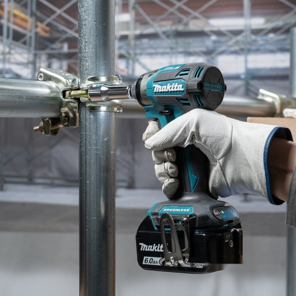 Винтоверт Makita DTD173RF1J (с 1-им АКБ, кейс)