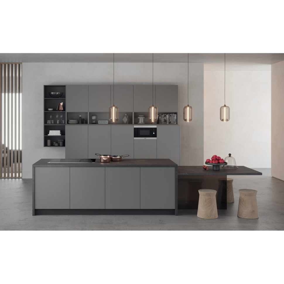 Микроволновая печь Hotpoint-Ariston MF20G IX HA