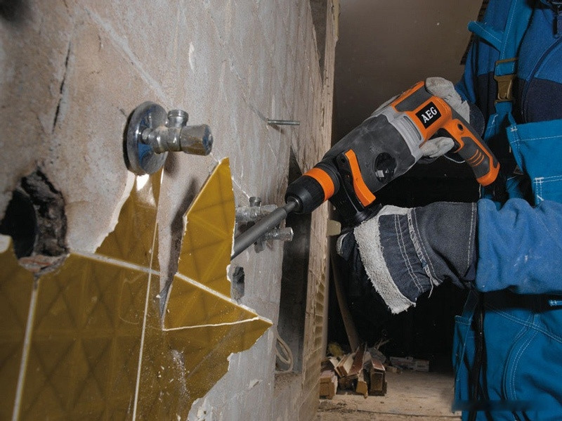 Перфоратор AEG KH 28 Super XEK KIT4 4935464151