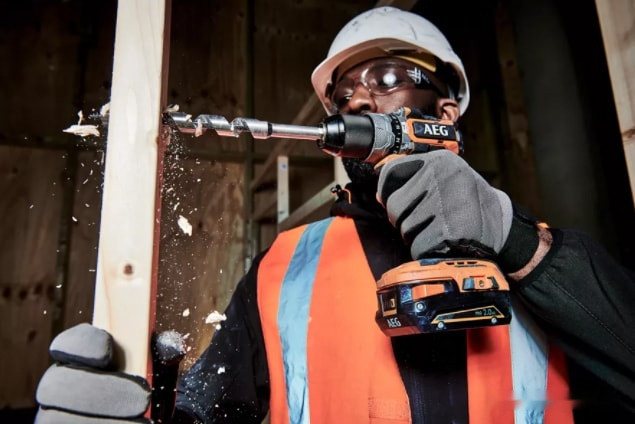 Ударная дрель-шуруповерт AEG Powertools BSB 18SBL 4935478456 (без АКБ)