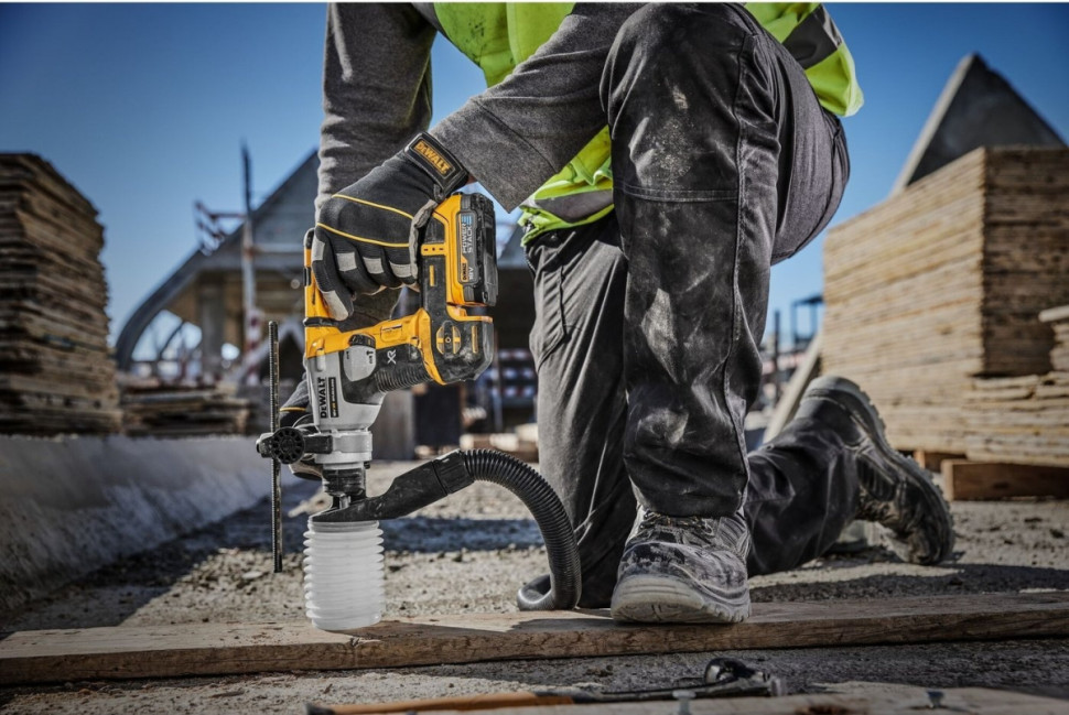 Перфоратор DeWALT DCH172E2T (с 2-мя АКБ 1.7 Ач, кейс)