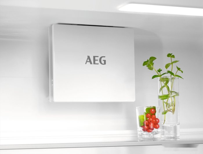 Холодильник AEG TSC7G181ES