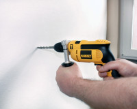 Дрель ударная DeWALT DWD024S