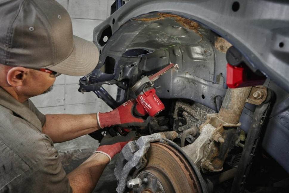 Угловая шлифмашина Milwaukee M12 Fuel FBFL10-402B (с 2-мя АКБ, сумка)