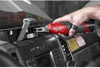 Трещотка Milwaukee M12 FHIR14-0 4933478171 (без АКБ)