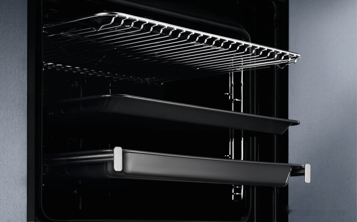 Духовой шкаф Electrolux EOE7P31Z