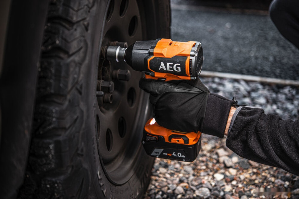 Гайковерт AEG Powertools BSS18MTF12BL-402C 4935479664 (с 2-мя АКБ, кейс)