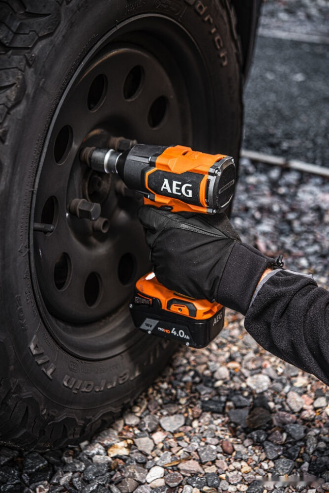 Гайковерт AEG Powertools BSS18MTF12BL-402C 4935479664 (с 2-мя АКБ, кейс)