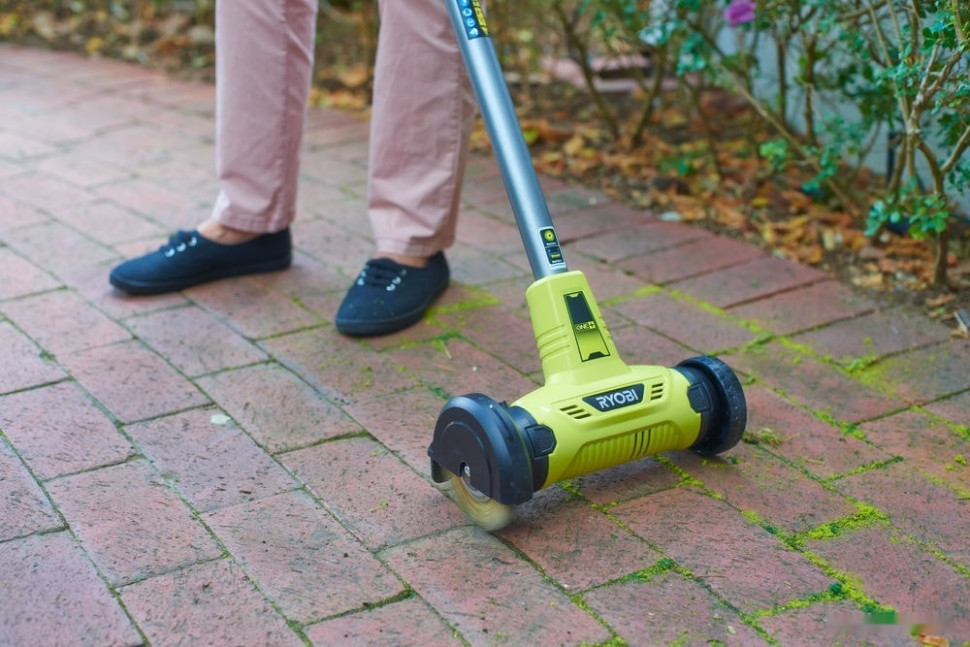 Электровеник Ryobi RY18PCA-0 (без аккумулятора)