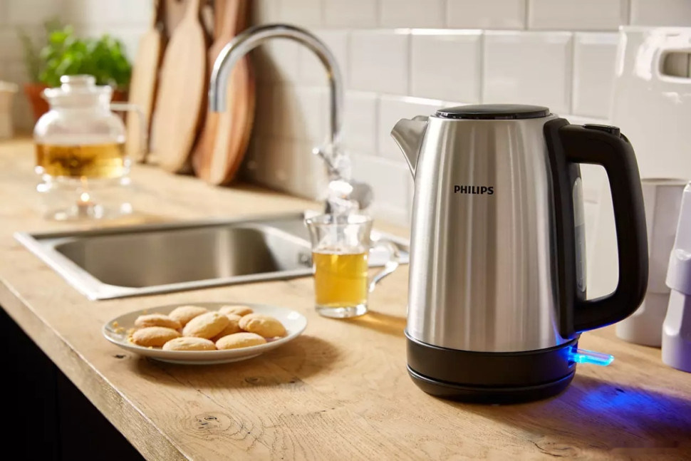 Электрический чайник Philips HD9350/90