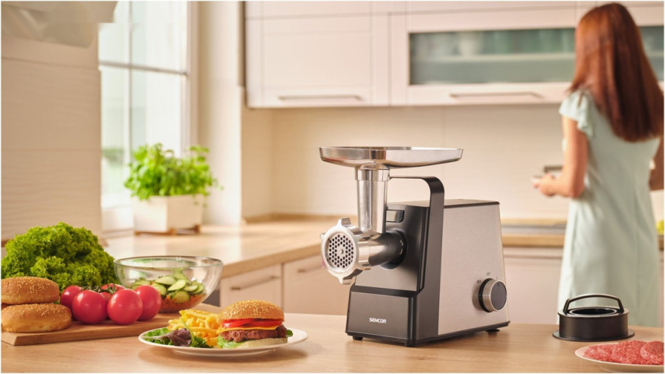 Мясорубка Sencor SMG 7400SS