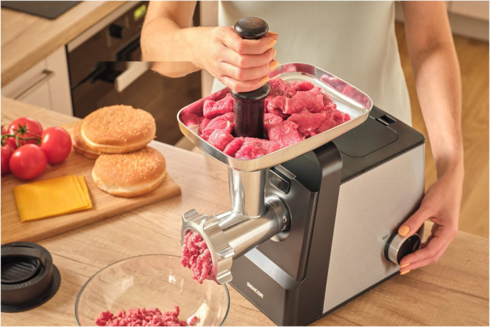 Мясорубка Sencor SMG 7400SS