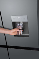 Четырёхдверный холодильник TCL RP466CXF0LV