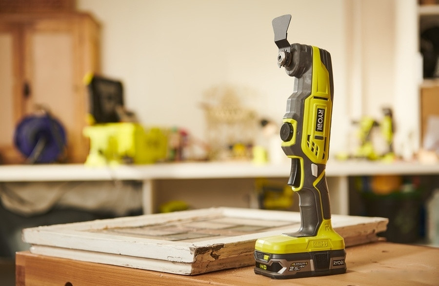 Шлифовальная машина Ryobi R18MT3-0 (без АКБ)