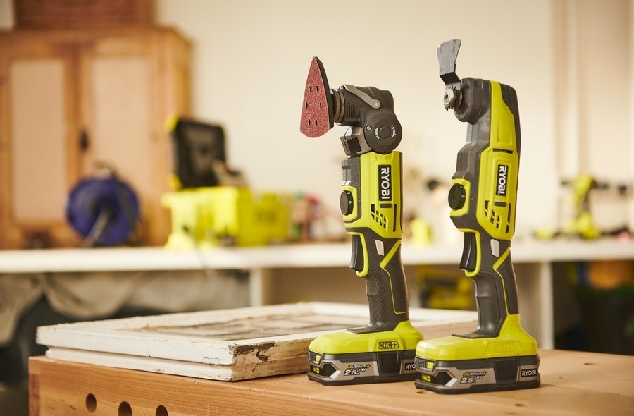 Шлифовальная машина Ryobi R18MT3-0 (без АКБ)