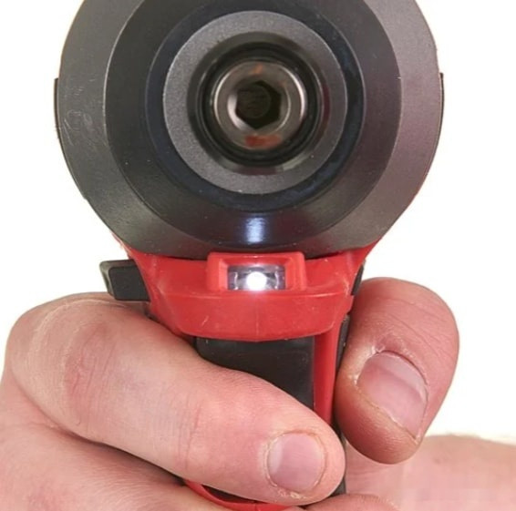 Винтоверт Milwaukee M18 FID2-0X 4933464088 (с 2-мя АКБ, кейс)