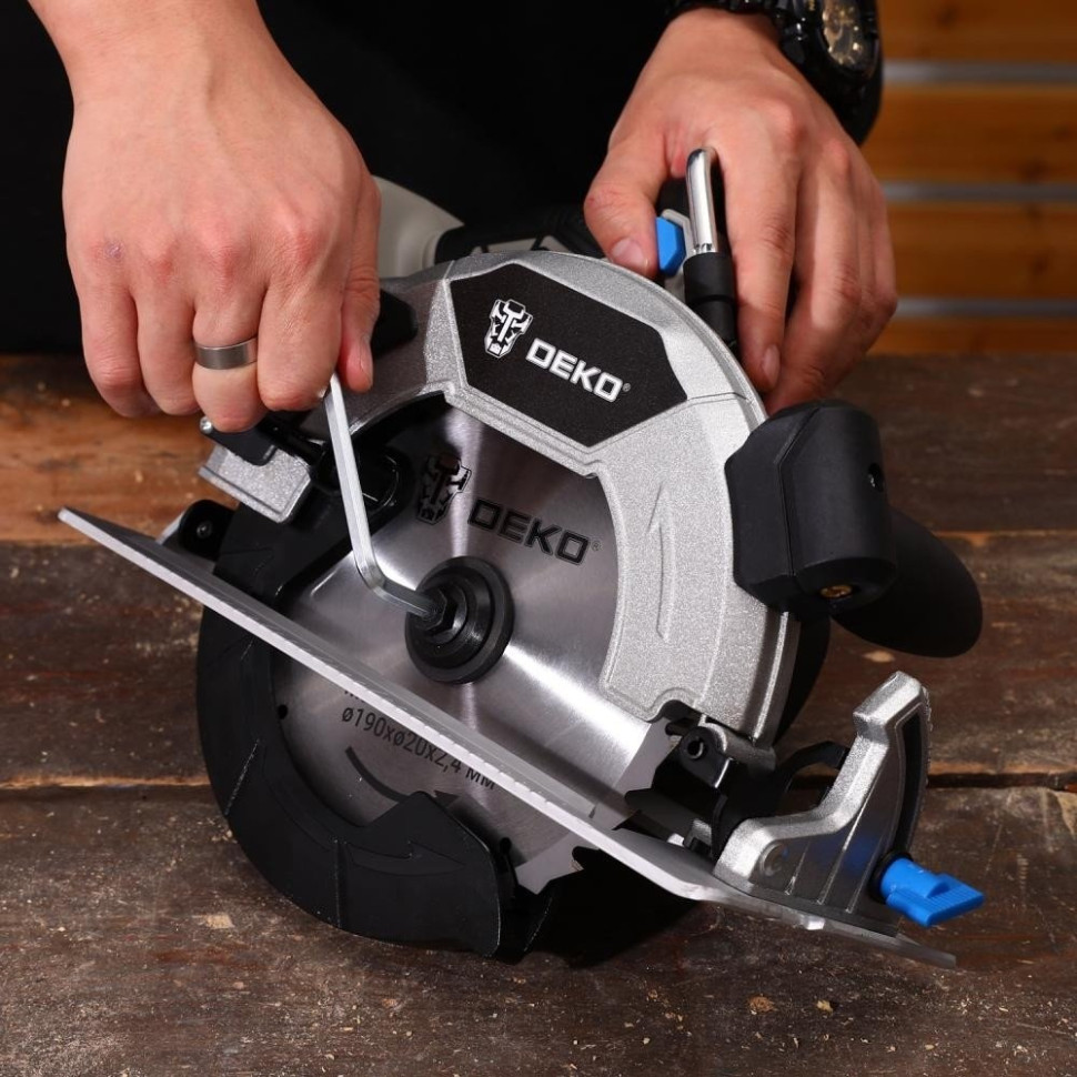 Дисковая (циркулярная) пила Deko CS20 PRO 084-1157 (с 1-им АКБ)