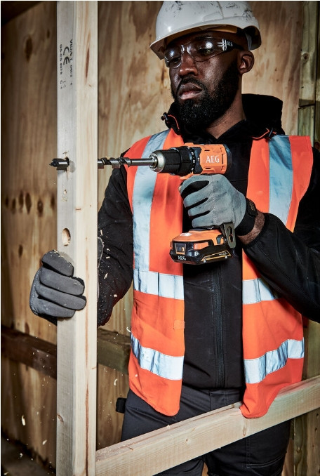 Ударная дрель-шуруповерт AEG Powertools BSB 18SBL-202C 4935478455 (с 2-мя АКБ, кейс)