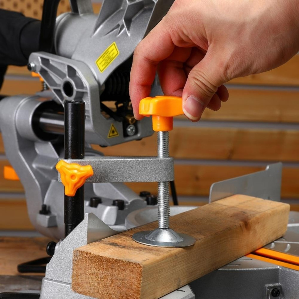 Торцовочная пила Deko DKMS255 Laser 084-1029