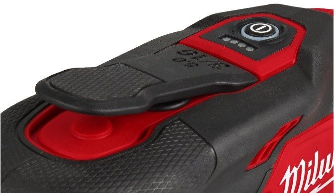 Шлифовальная машина Milwaukee M12FROS5-502X 4933493651 (с 2-мя АКБ, кейс)